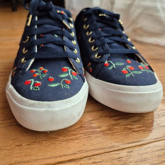 KEDS X RIFLE PAPER Co. Crew Kick Mini Strawberries Embroidered Sneaker In Navy 8 - Picture 4 of 11